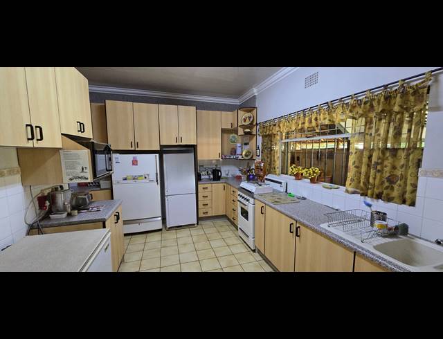 4 BEDROOM FREESTANDING FOR SALE IN WELGELEGEN